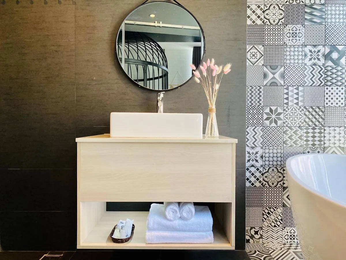 Vyan Beach House Da Nang Hotel